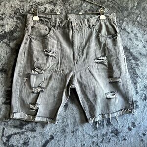 CSG Men's Size 38 Gray Bermuda Distressed Denim Shorts EUC